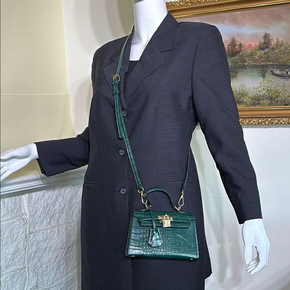 Mini Croc Embossed Vegan Leather Kelly Crossbody Bag - Picture 1 of 11